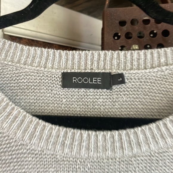 Cute sweater! - Picture 4 of 6